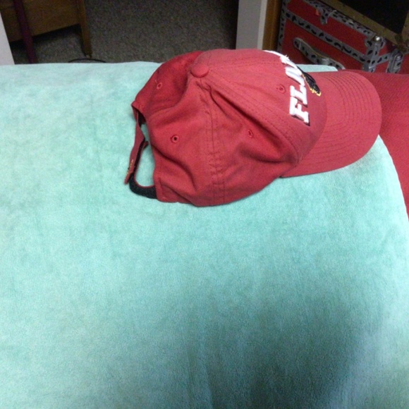 NHL CALGARY Flames starter package - Picture 3 of 3